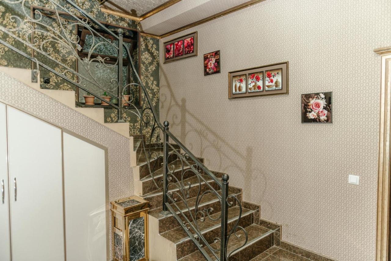 Tigran Hotel By Black & Gold Горис Экстерьер фото